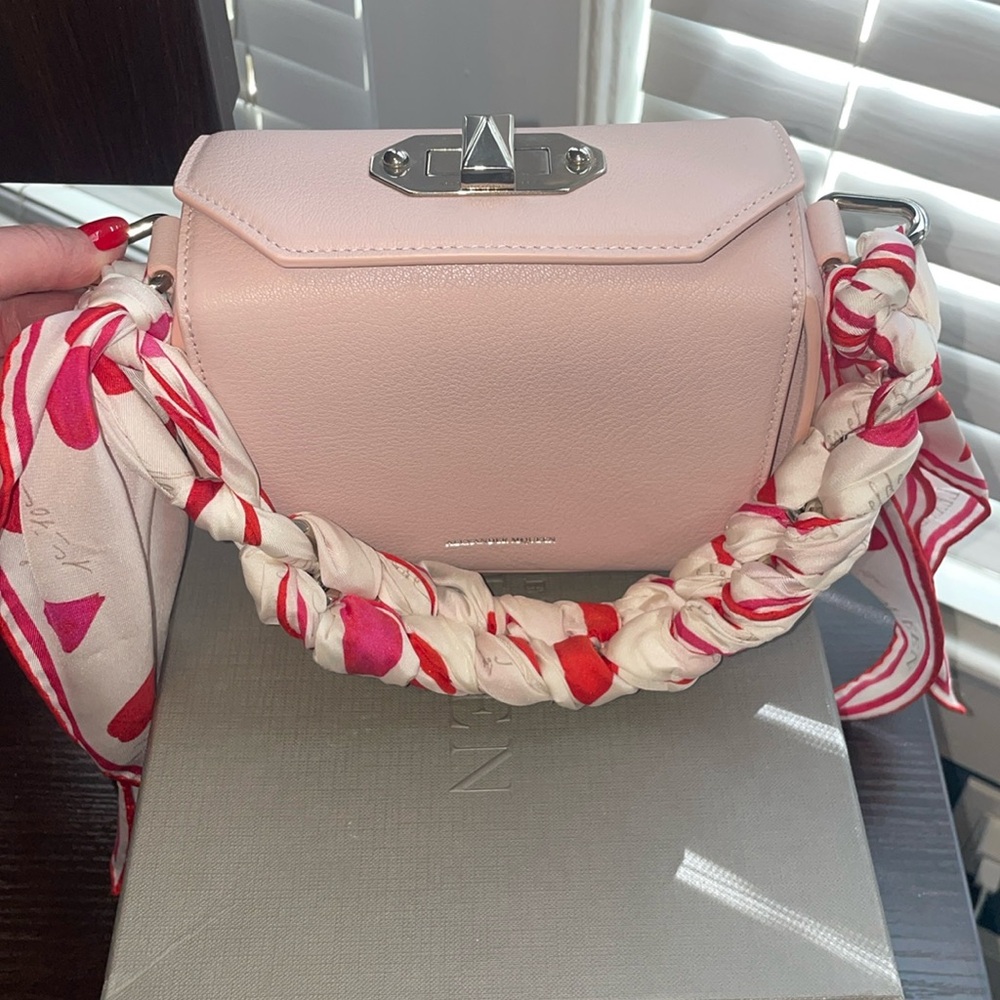 Alexander Mcqueen box bag 16